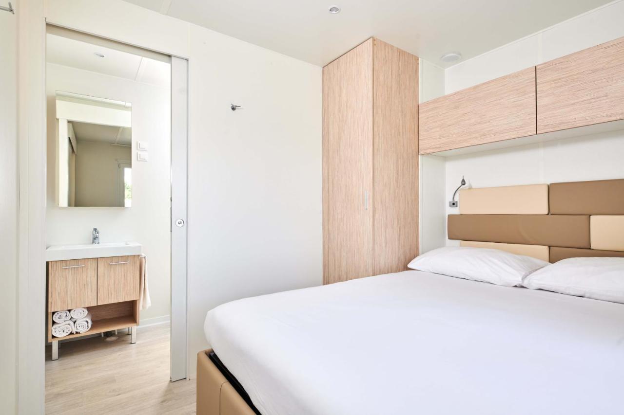 Camping Stella Maris Mobile Homes Umago Esterno foto
