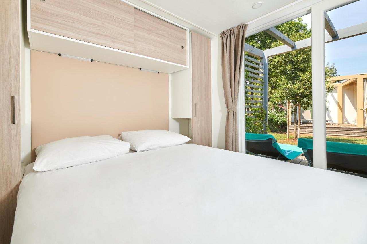 Camping Stella Maris Mobile Homes Umago Esterno foto