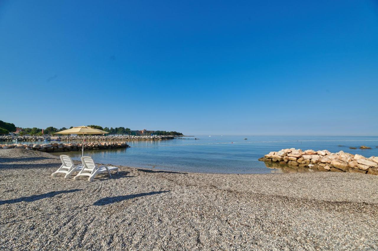 Camping Stella Maris Mobile Homes Umago Esterno foto