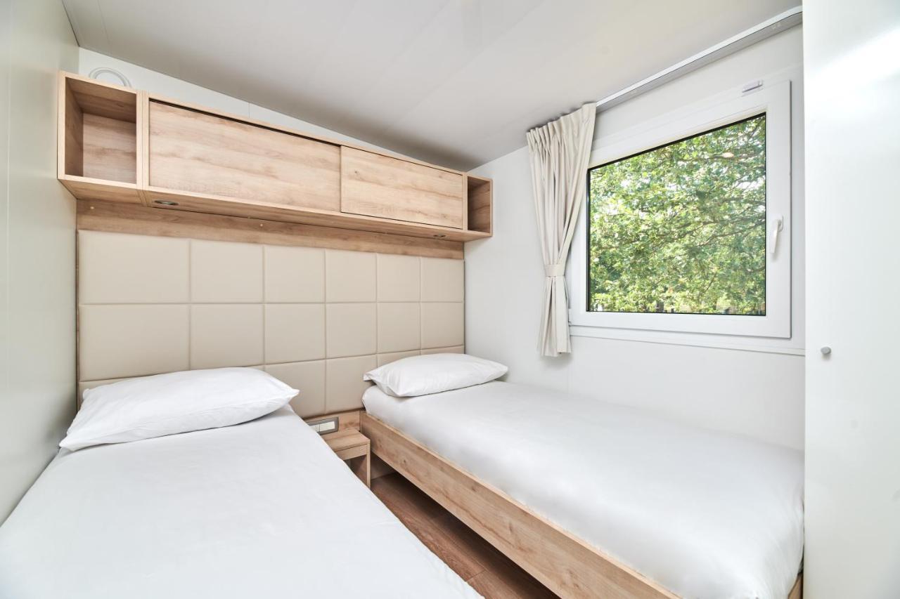 Camping Stella Maris Mobile Homes Umago Esterno foto