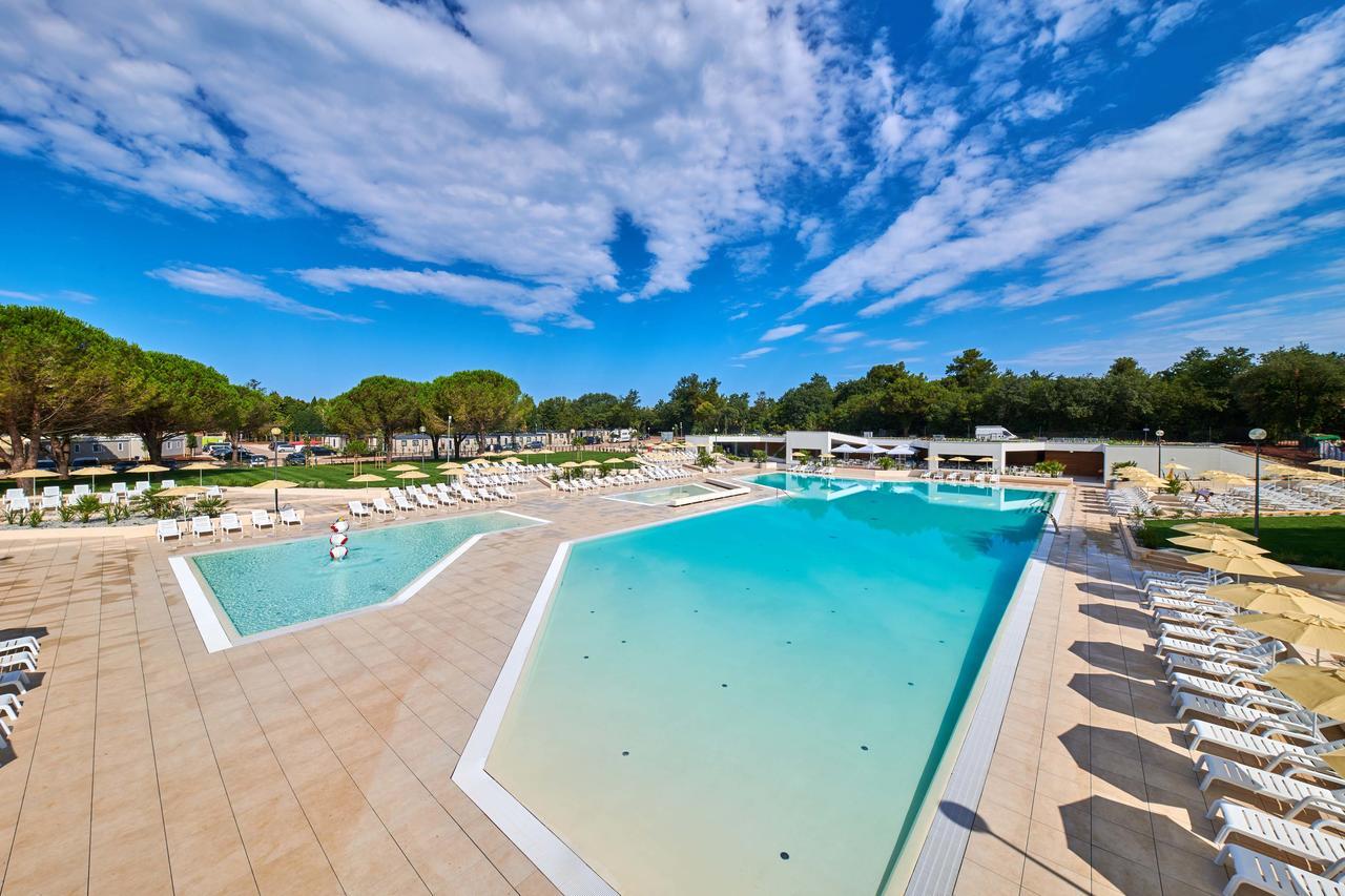 Camping Stella Maris Mobile Homes Umago Esterno foto